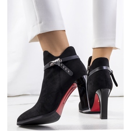 Czarne botki na obcasie Deshi 2