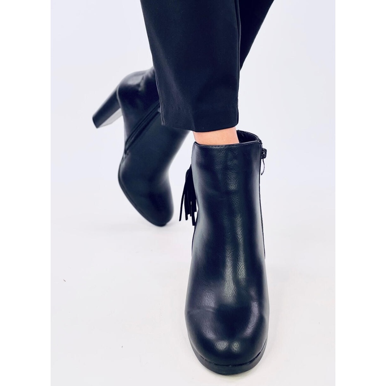 Botki na obcasie Zonda Black czarne 1