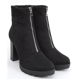 Botki na obcasie Andrea Black czarne 1