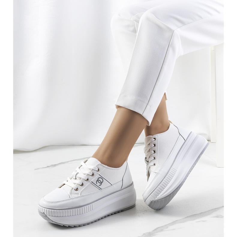 BM Białe sneakersy na wysokiej podeszwie Barsu 1