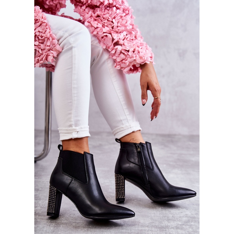 PG1 Eleganckie Botki Na Słupku Z Dżetami Czarne Elinor 1