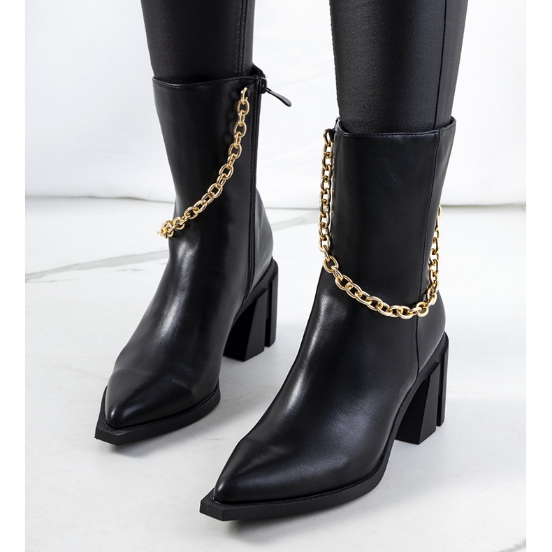 Czarne kowbojki Massa 1