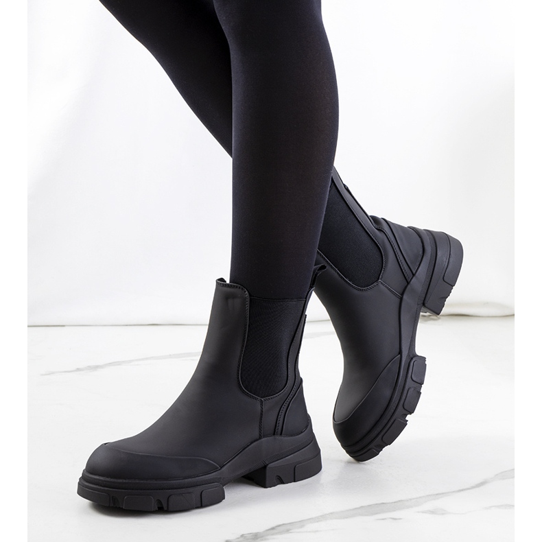 BM Czarne botki Carlos 1