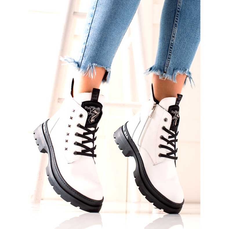 Botki białe ocieplane Filippo DBT3063/21 WH 2