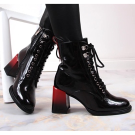 Botki lakierowane na słupku ocieplane czarne S.Barski 1