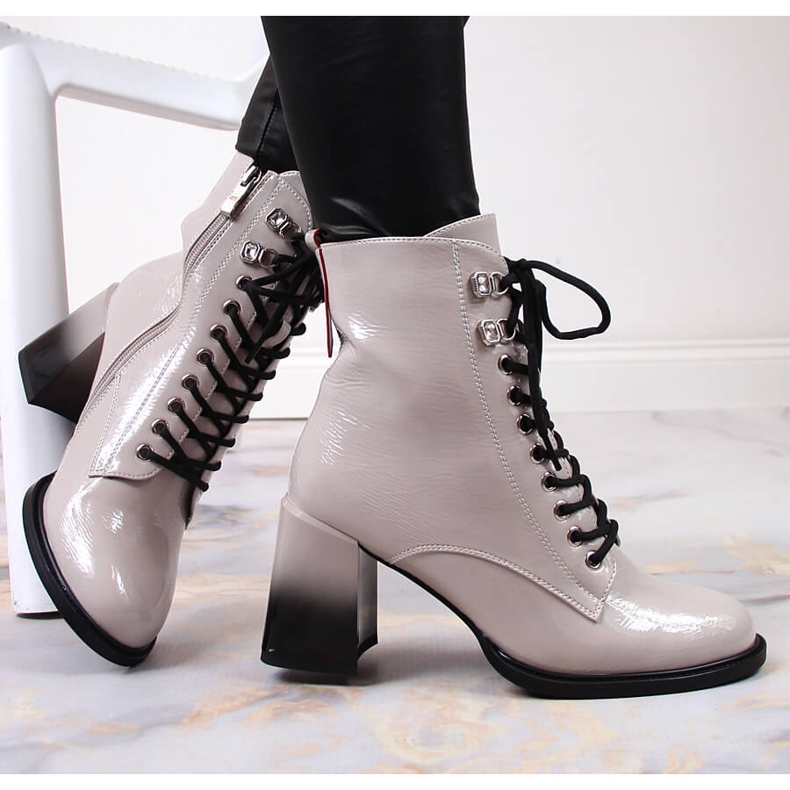 Botki lakierowane na słupku ocieplane szare S.Barski 1