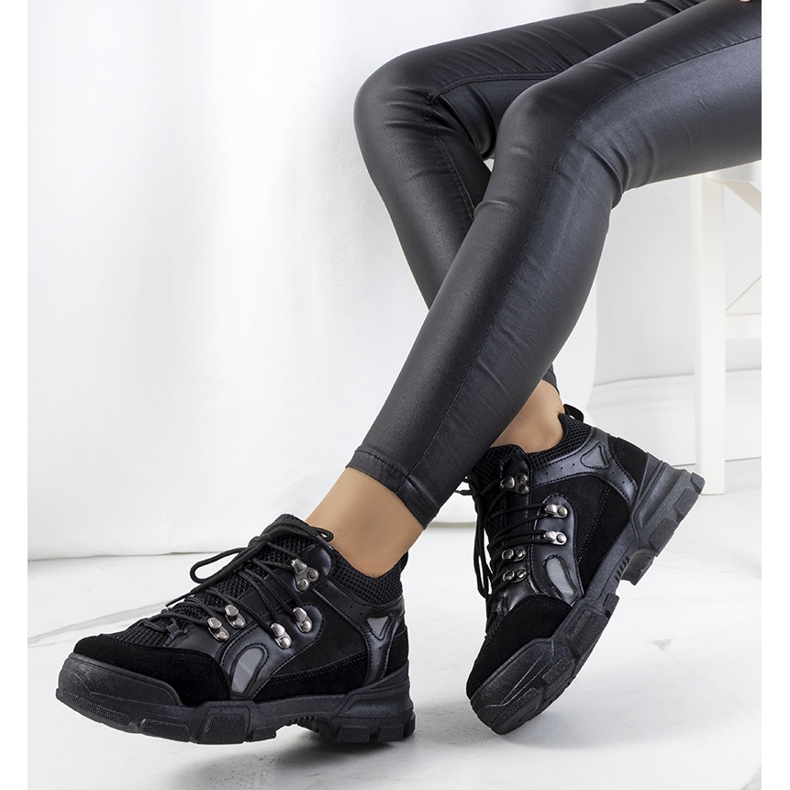 Czarne sneakersy Stratford 1