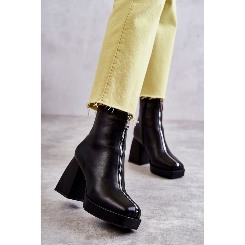 Damskie Botki Na Masywnym Obcasie Z Suwakiem Czarne Carrera 1