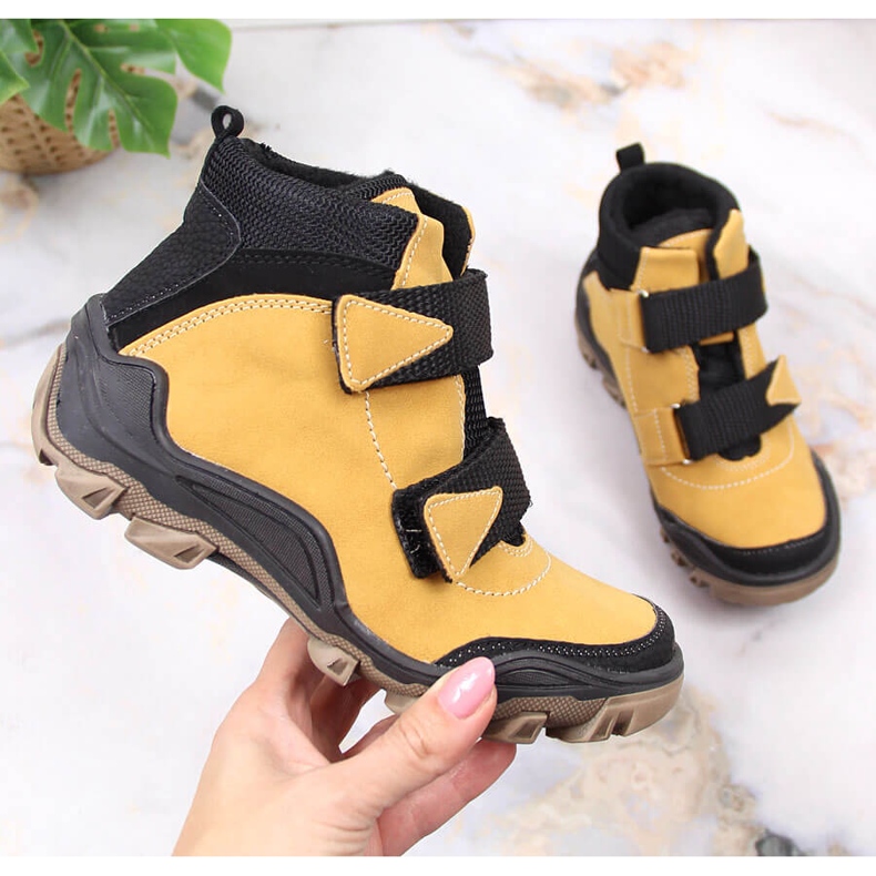 Trzewiki chłopięce ocieplane na rzep camel Kornecki 6394 brązowe 1