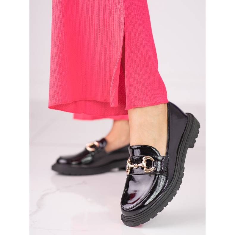 Czarne półbuty damskie Shelovet z lakierowanej skóry ekologicznej 1