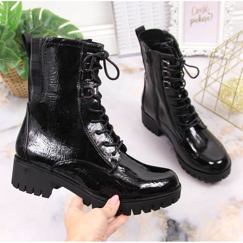 Botki trapery lakierowane ocieplane czarne Jezzi JEZ369 1