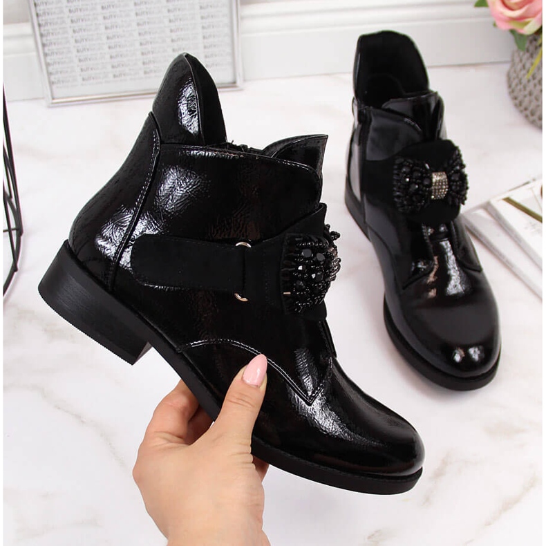 Botki damskie ocieplane lakierowane z kokardką czarne S.Barski 2