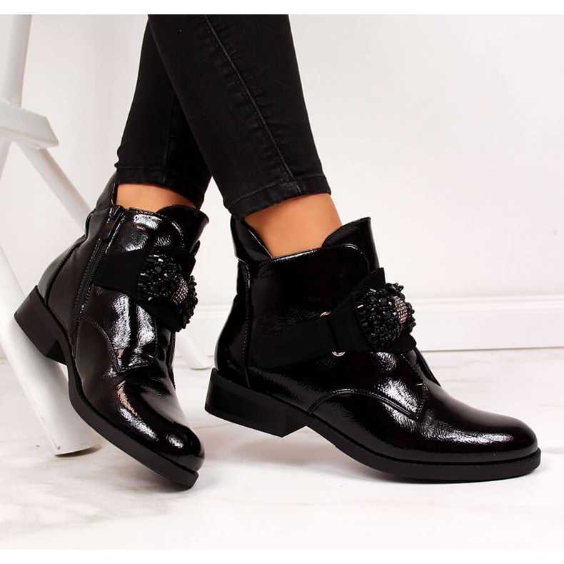 Botki damskie ocieplane lakierowane z kokardką czarne S.Barski 1