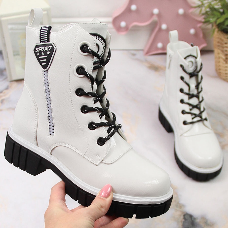 Botki lakierowane dziewczęce ocieplane białe S.Barski 1