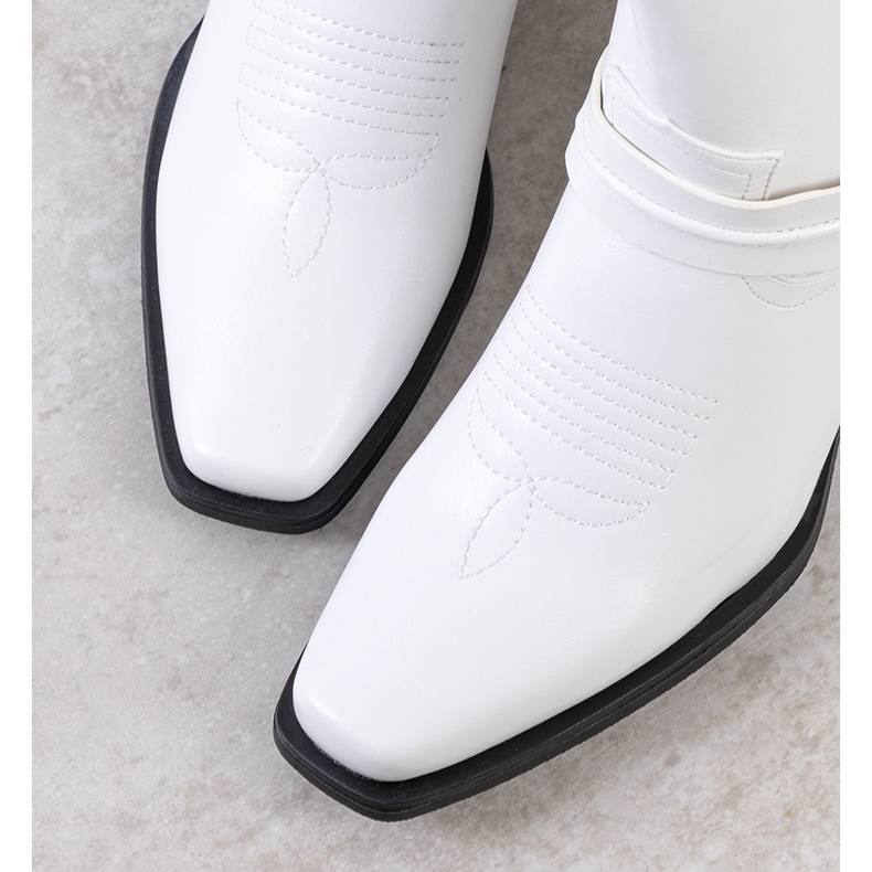 BM Białe botki typu kowbojki Libiti 1