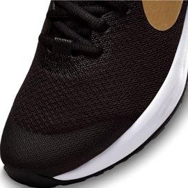 Buty do biegania Nike Revolution 6 Jr DD1096 002 czarne złoty 4