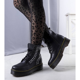 PA1 Czarne botki z ćwiekami Castello 1