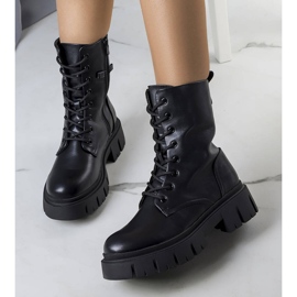 BM Czarne botki na masywnej podeszwie Darius 1