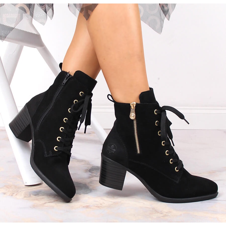 Skórzane zamszowe botki na słupku ocieplane czarne Rieker Y2022-00 1