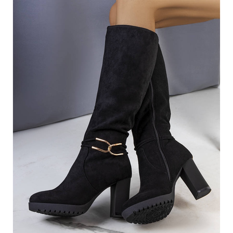 Czarne ocieplane kozaki na słupku Dardo 1