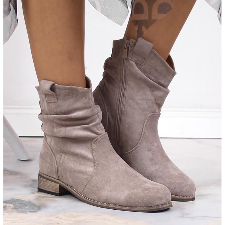 Zamszowe botki damskie kowbojki ocieplane beżowe Jezzi beżowy 2