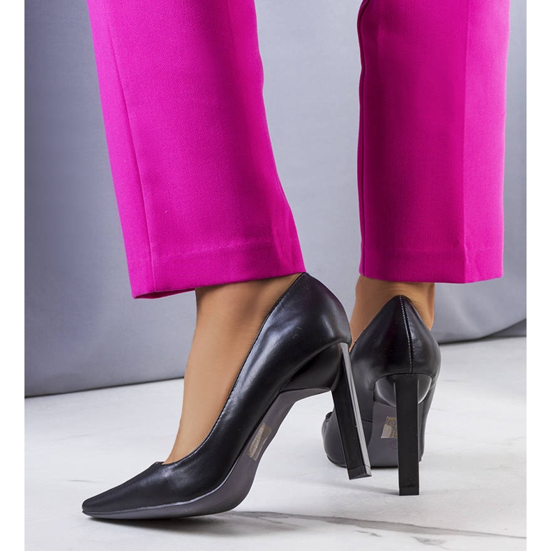 PA1 Czarne czółenka na obcasie Kilda 1