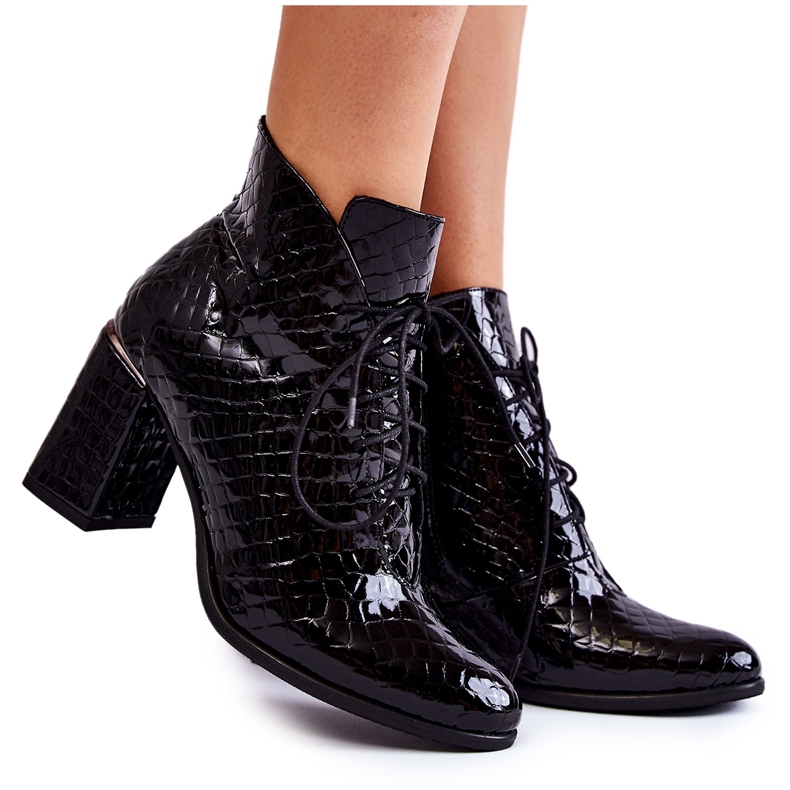 PA2 Damskie Lakierowane Botki Na Słupku Czarne 1