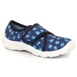 Kapcie do przedszkola chłopięce na rzep granatowe Befado 974X476 2