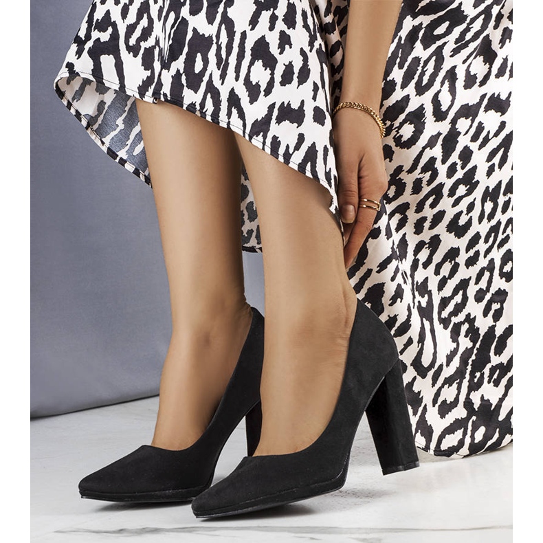 BM Czarne czółenka na wysokim słupku Emmy 1