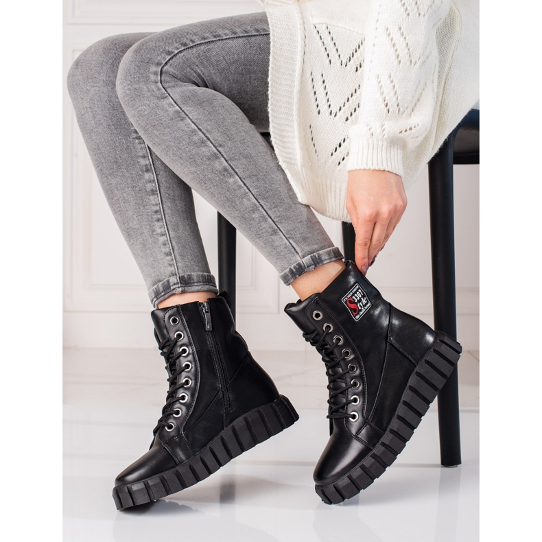 W. Potocki Workery damskie na platformie Shelovet czarne 1