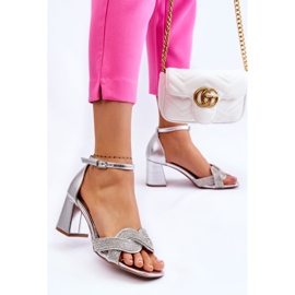 PA1 Sandałki Na Niskim Obcasie Z Dżetami Srebrne Monra srebrny 2