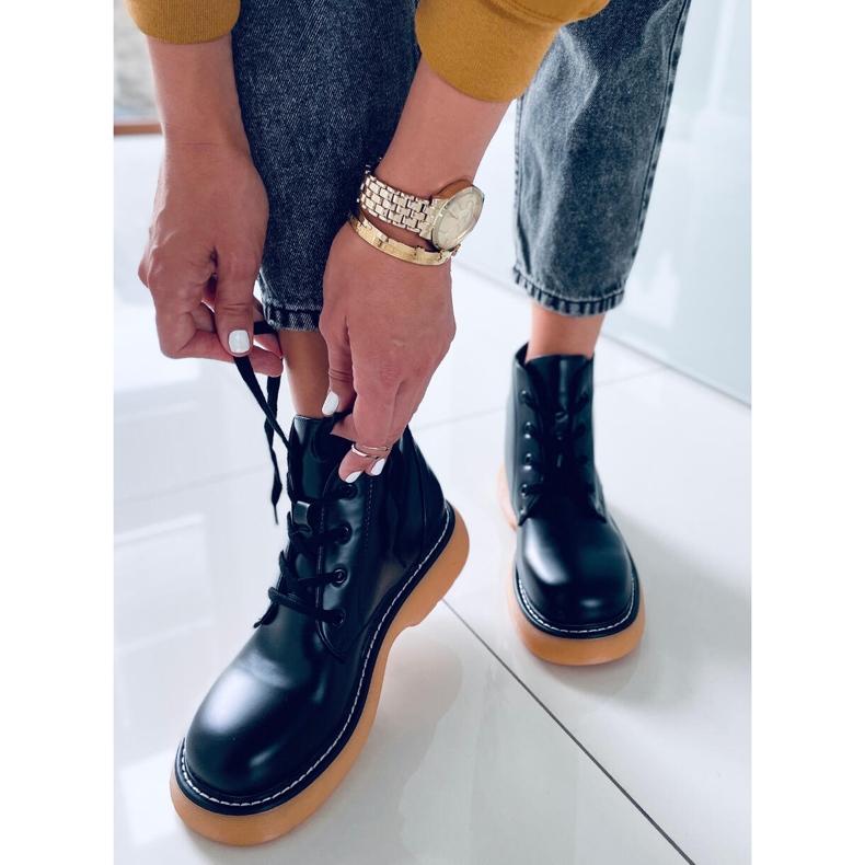 BM Botki martensiaki Gaia BLACK+Y czarne 2