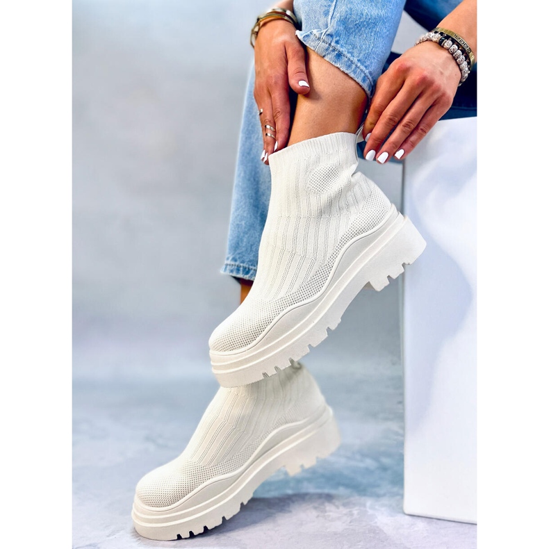 BM Botki z elastyczną cholewką Withers Beige beżowy 2