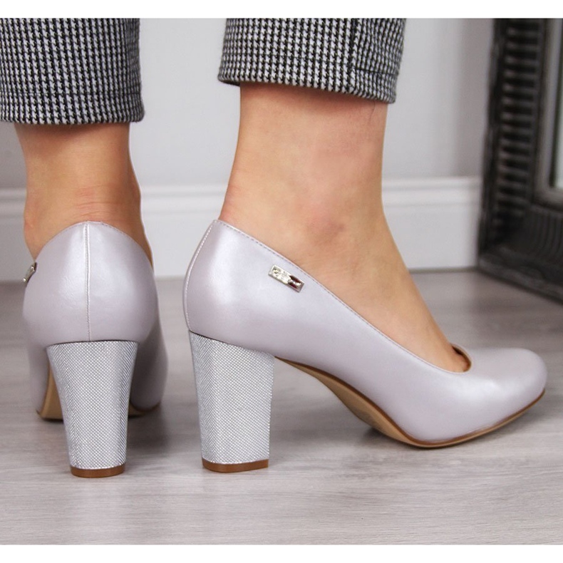 Czółenka na słupku srebrne perłowe Sergio Leone srebrny 2