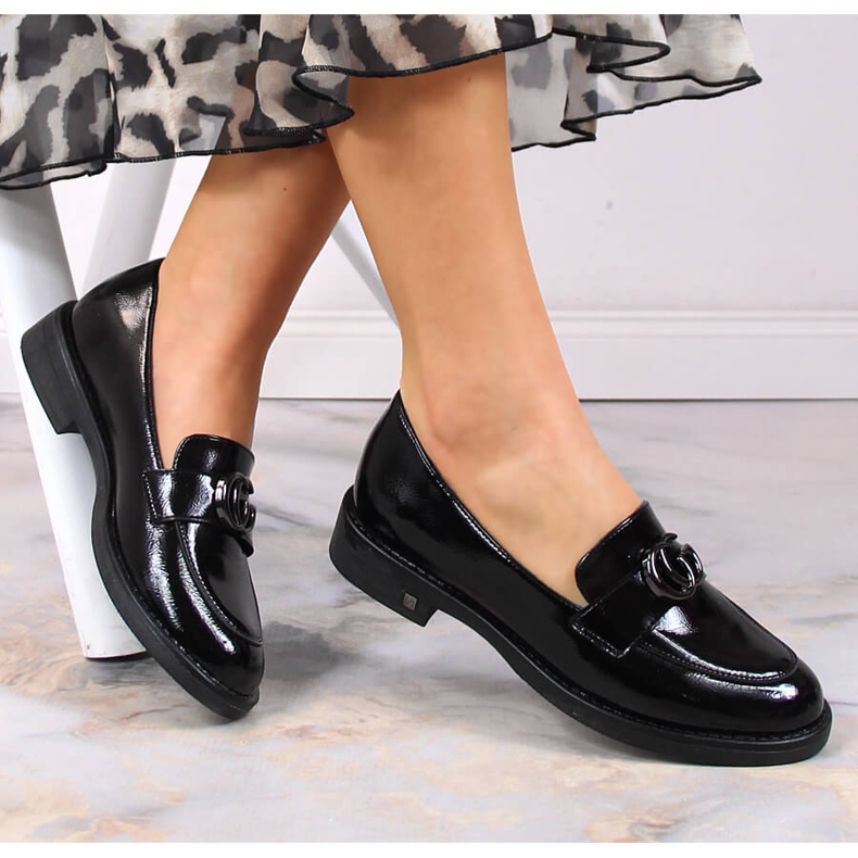 Półbuty mokasyny lakierowane damskie czarne Potocki SZ12020 1