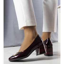 BM Bordowe lakierowane czółenka Kathleen czerwone 1