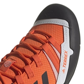 Buty adidas Terrex Swift Solo 2 M HR1302 pomarańczowe 5