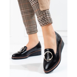 W. Potocki Czarne półbuty damskie Potocki na niskiej koturnie 1