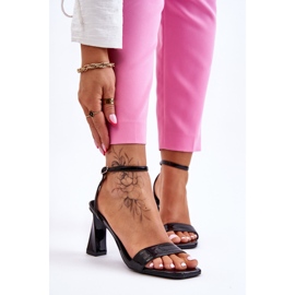 S.Barski Lakierowane Sandały Na Obcasie Czarne Owen 1