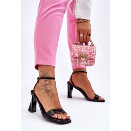 S.Barski Lakierowane Sandały Na Obcasie Czarne Owen 2