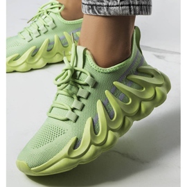 Zielone sneakersy na modnej podeszwie Beth 1