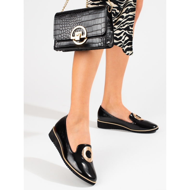 Lakierowane czarne mokasyny Shelovet 1