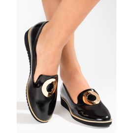 Lakierowane czarne mokasyny Shelovet 2
