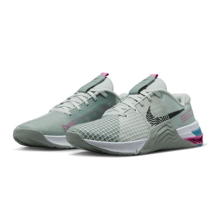 Buty Nike Metcon 8 W DO9327-004 zielone 1