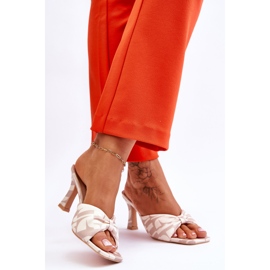 Modne Klapki Na Obcasie W Print Beżowe Floria beżowy 2