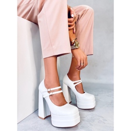 BM Czółenka na platformie licowe Loit White białe 1