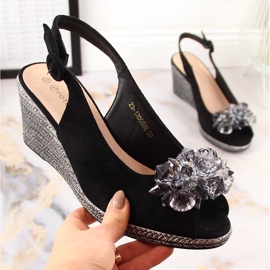 Sandały damskie na koturnie zamszowe z kryształkami czarne Potocki SZ12055 4