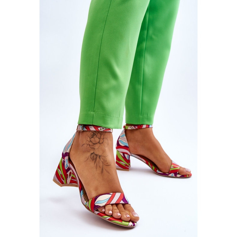 FB1 Satynowe Sandały Na Niskim Obcasie We Wzory Beżowo-Niebieskie Quincy brązowe 2