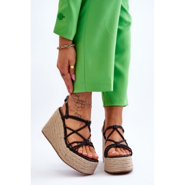 Modne Sandały Na Koturnie Z Plecionką Czarne Nessia 1