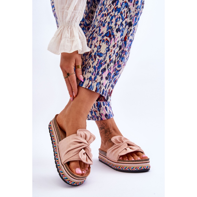 Damskie Klapki Na Masywnej Platformie Jasnoróżowe Terisa 2